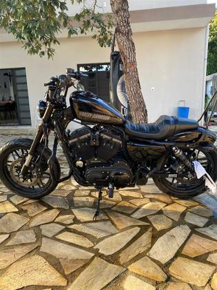 HARLEY-DAVIDSON SPORTSTER ROADSTER 